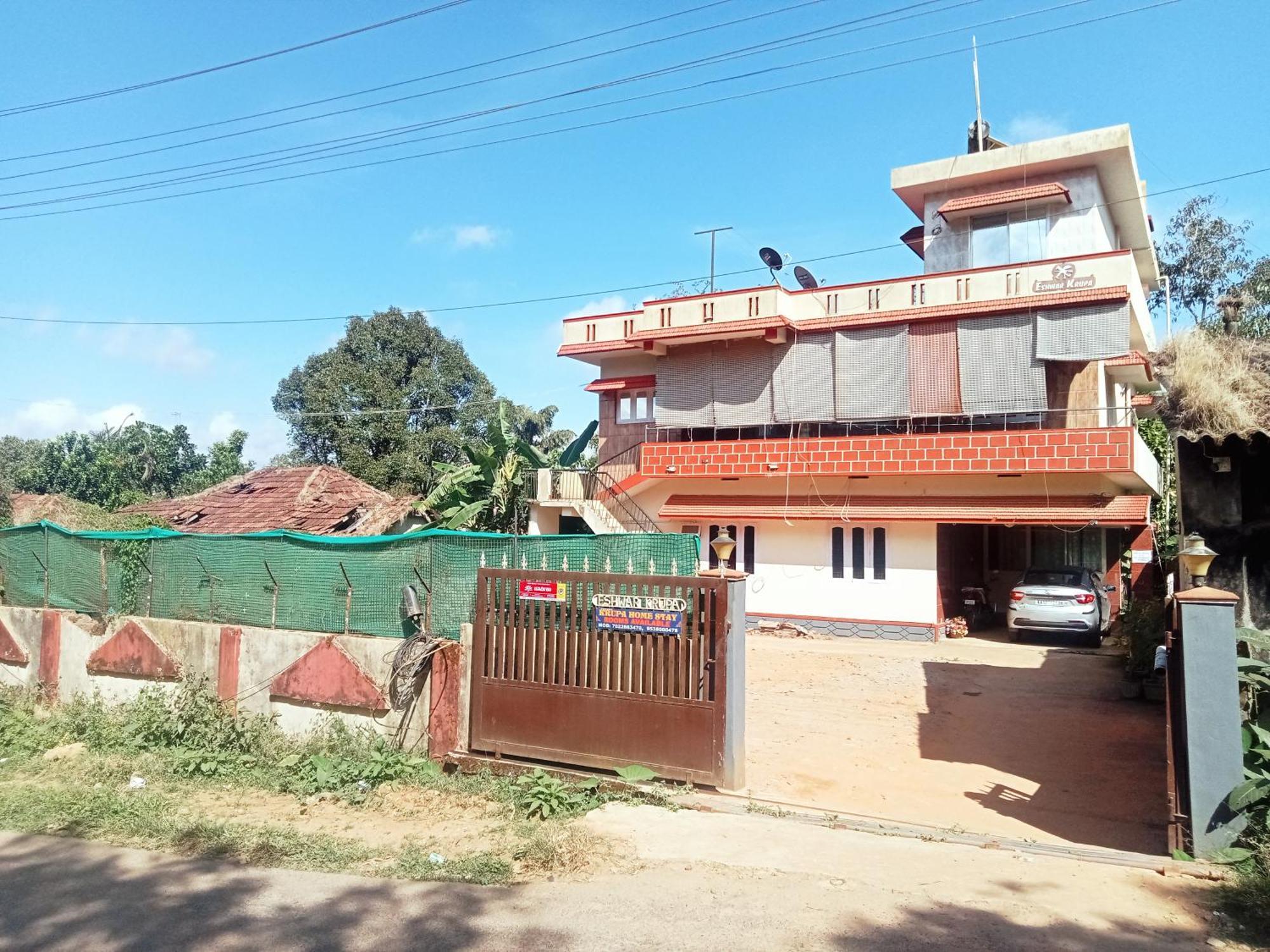 Eshwarkrupa Homestay Madikeri Exterior photo